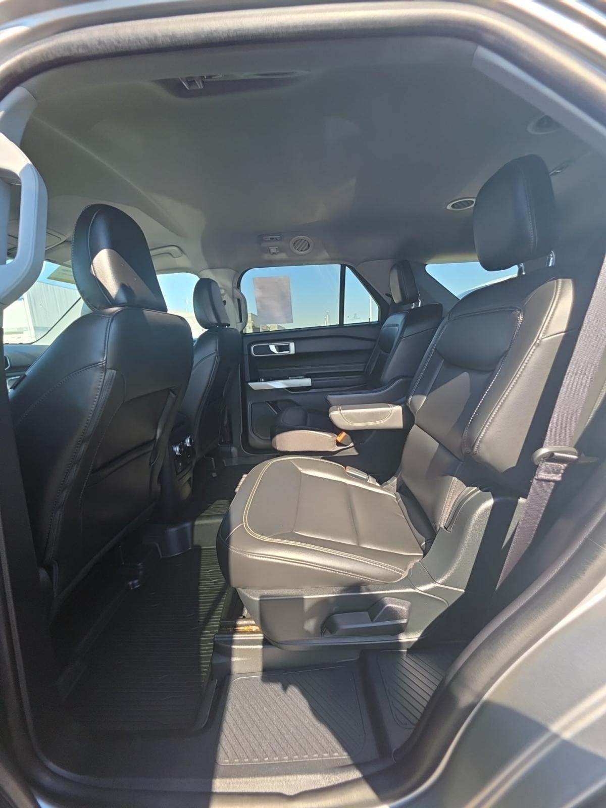 2022 Ford Explorer XLT AWD