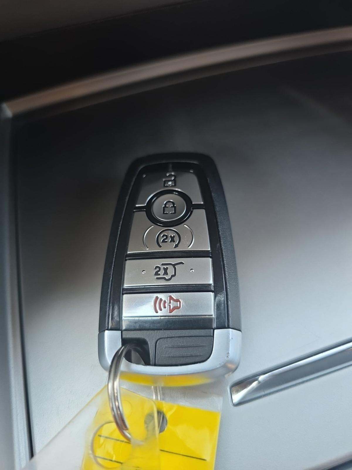 2022 Ford Explorer XLT AWD