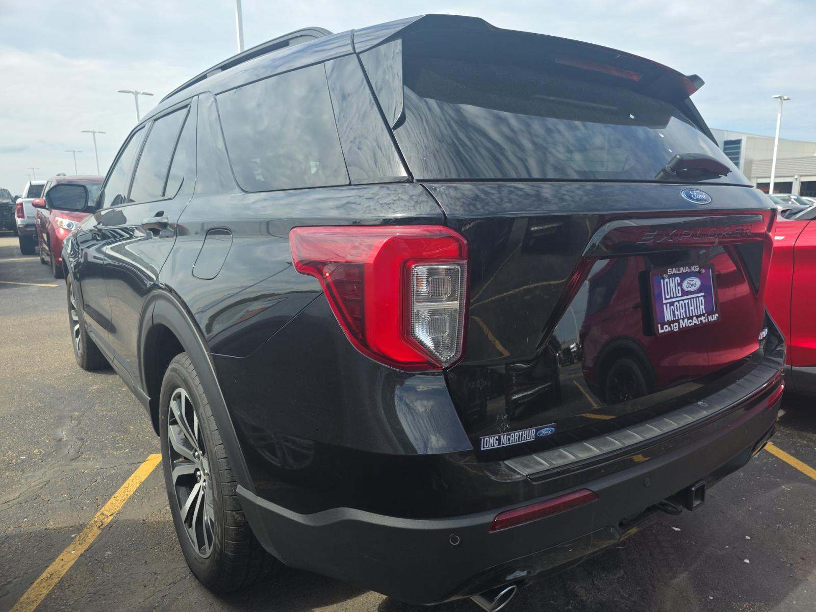 2024 Ford Explorer ST-Line AWD