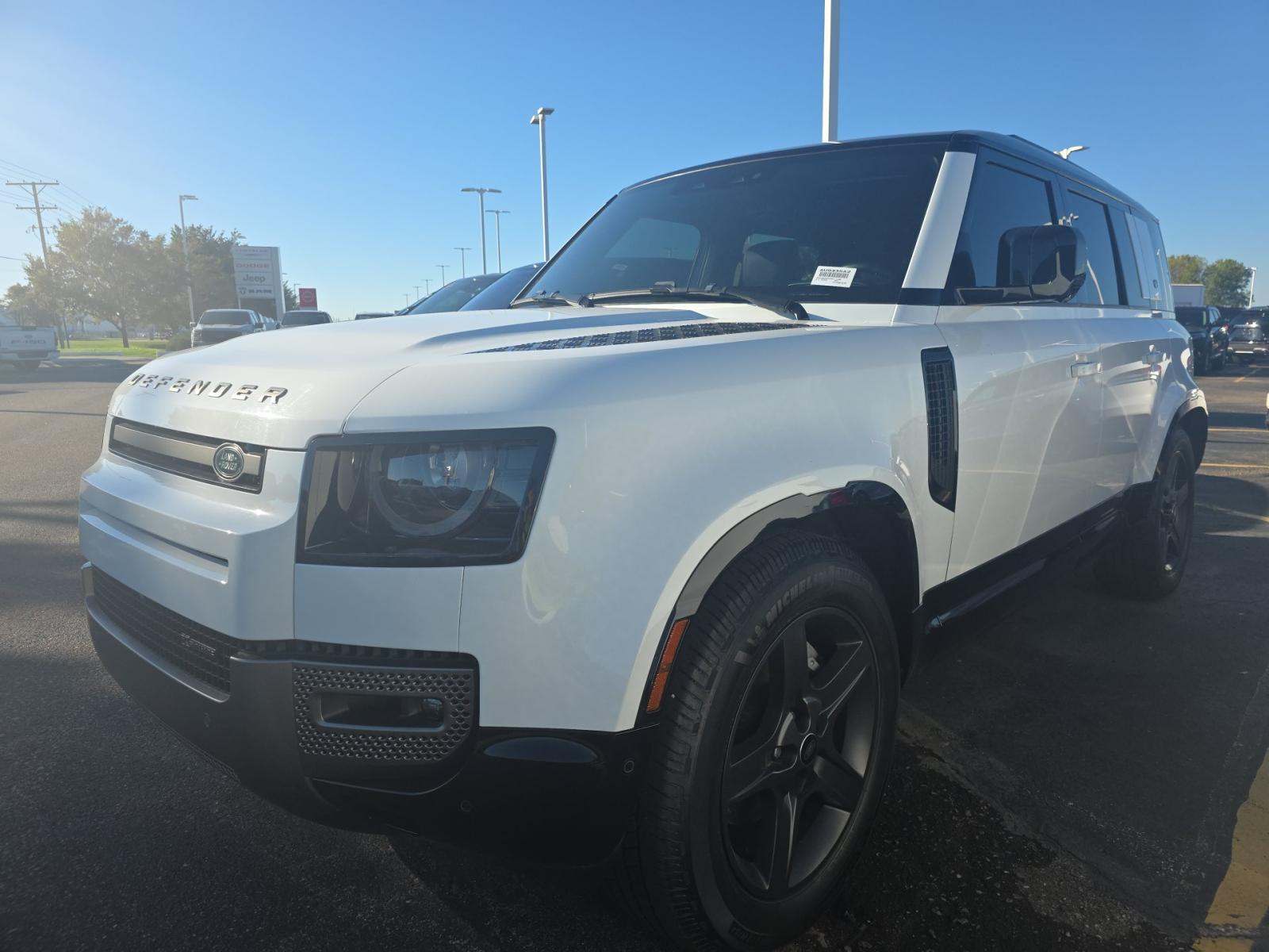 2023 Land Rover Defender 110 X-Dynamic SE AWD