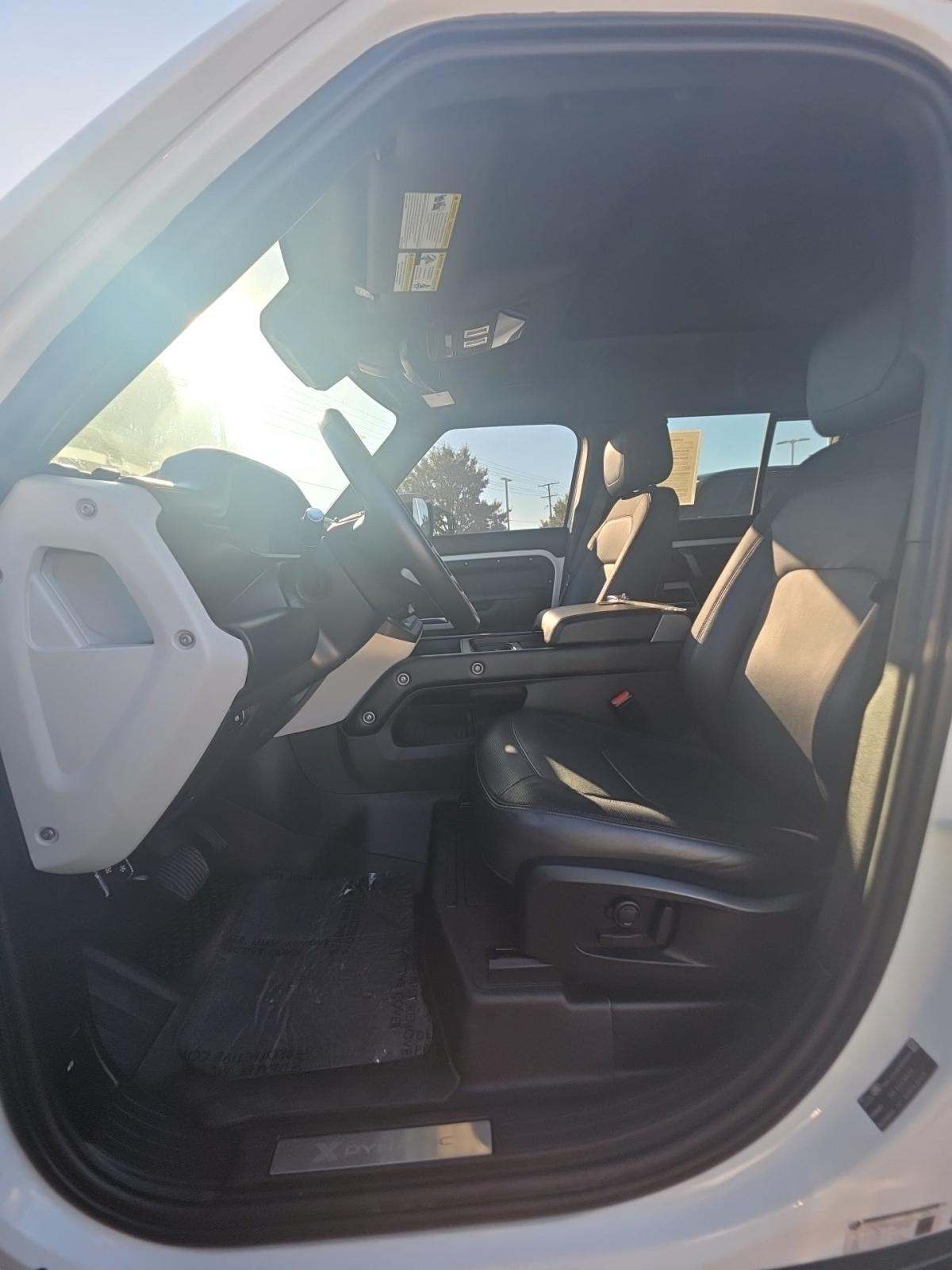 2023 Land Rover Defender 110 X-Dynamic SE AWD