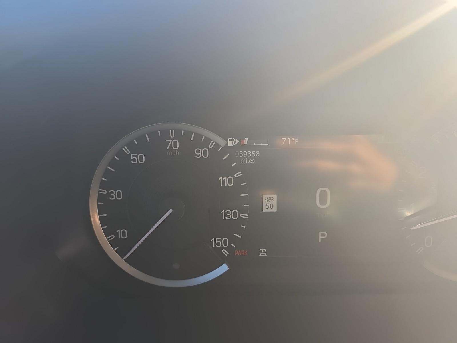 2023 Land Rover Defender 110 X-Dynamic SE AWD