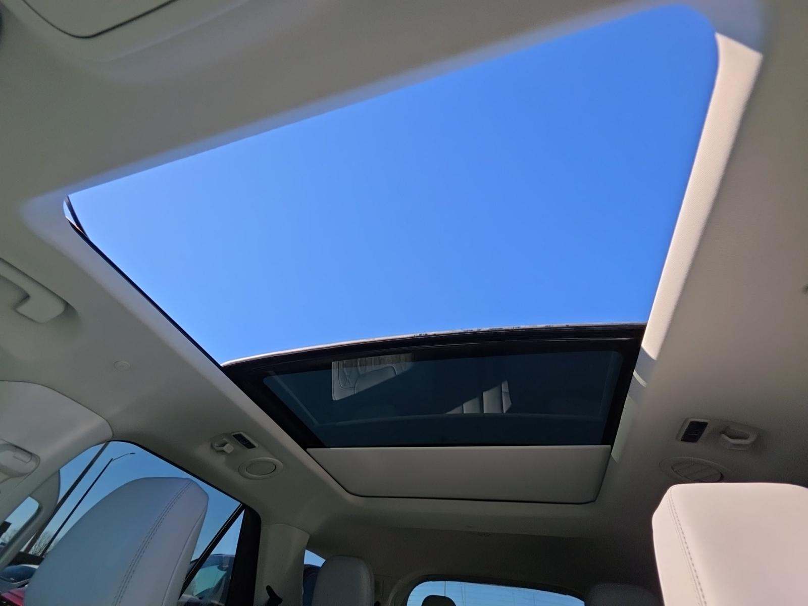 2025 Ford Explorer Platinum AWD