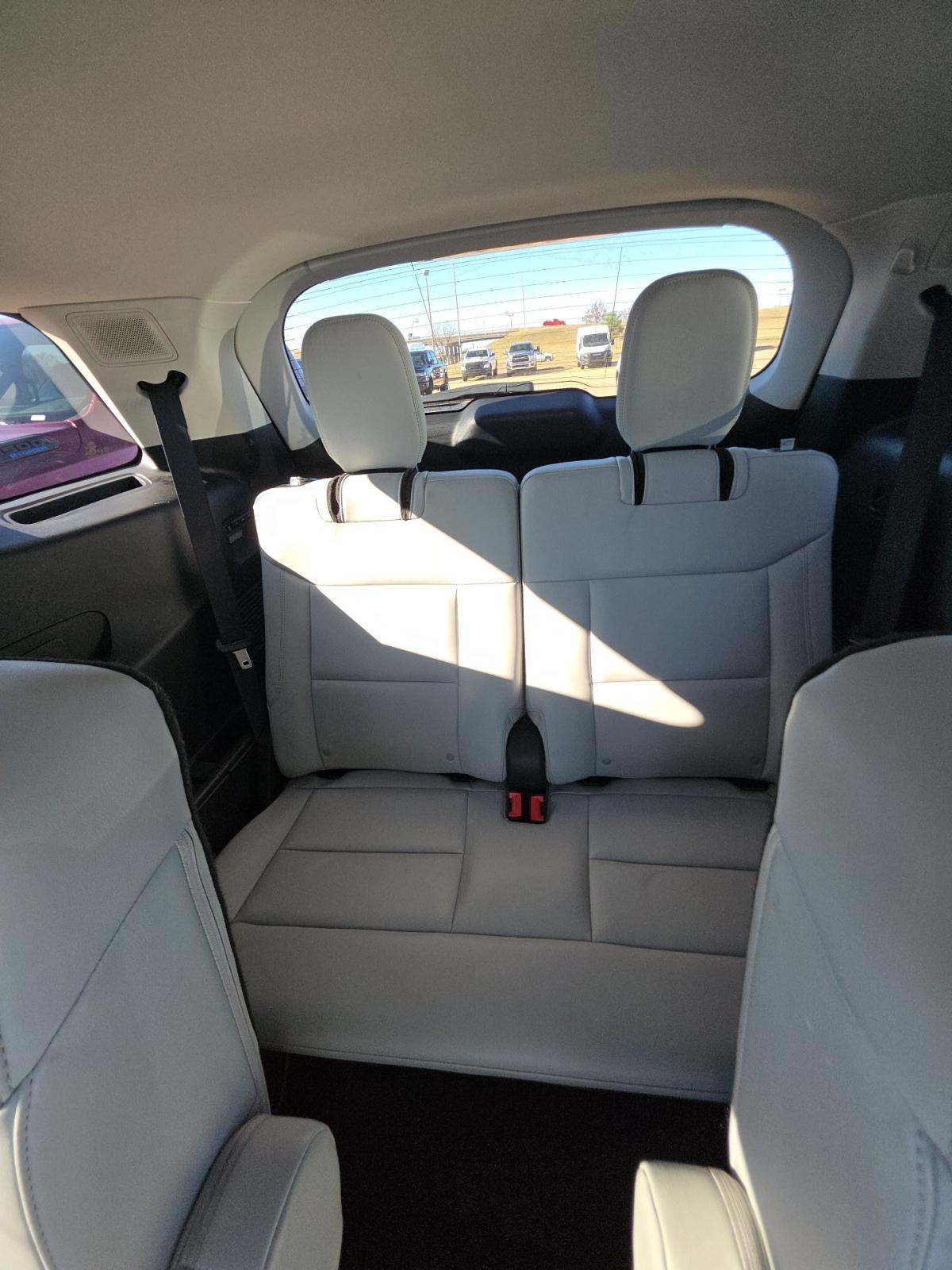 2025 Ford Explorer Platinum AWD