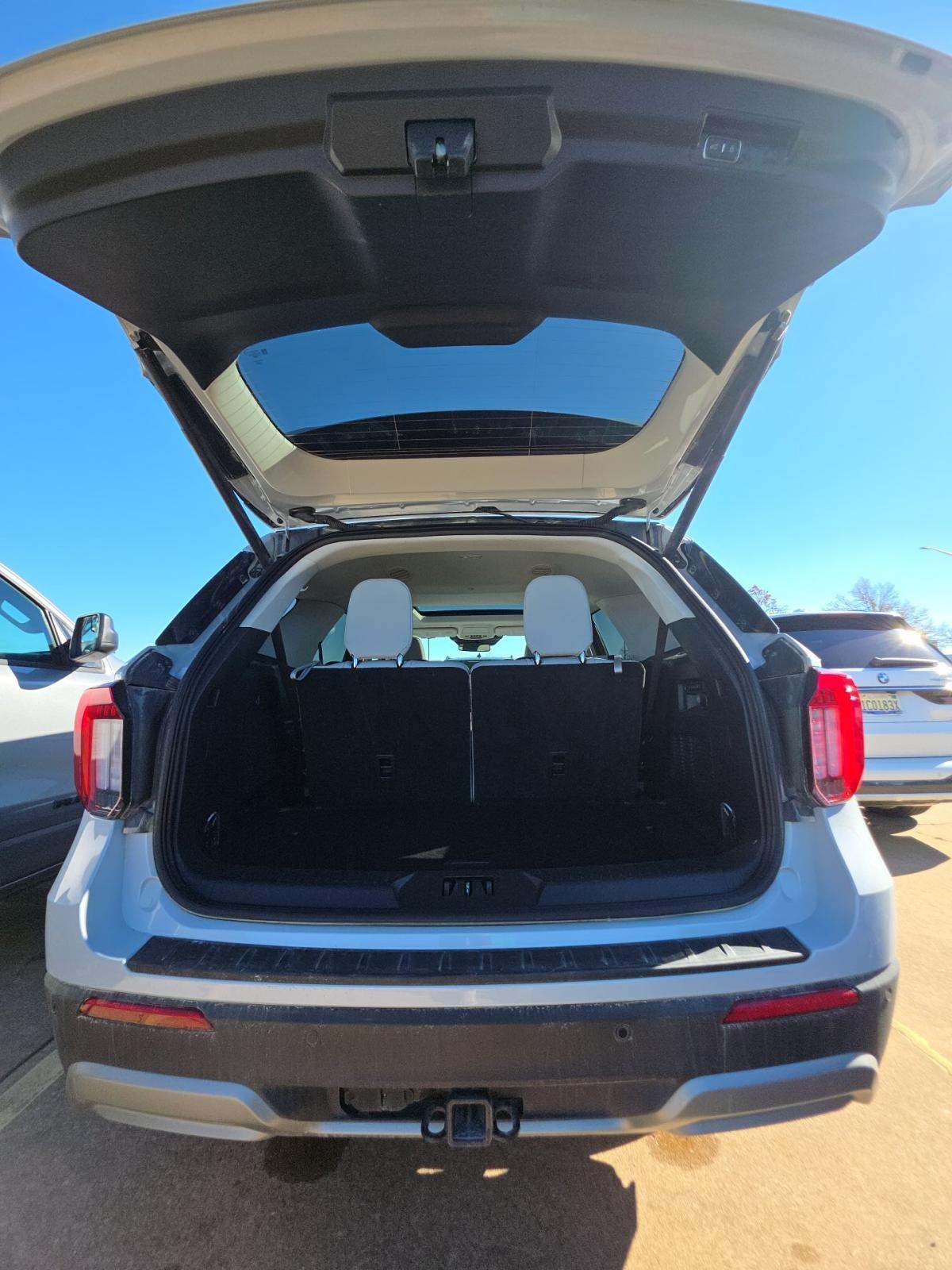 2025 Ford Explorer Platinum AWD