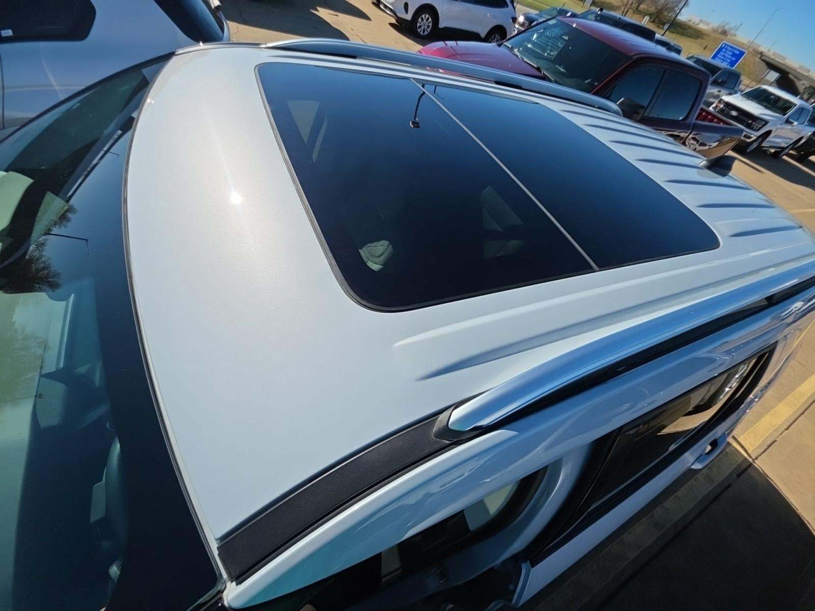 2025 Ford Explorer Platinum AWD