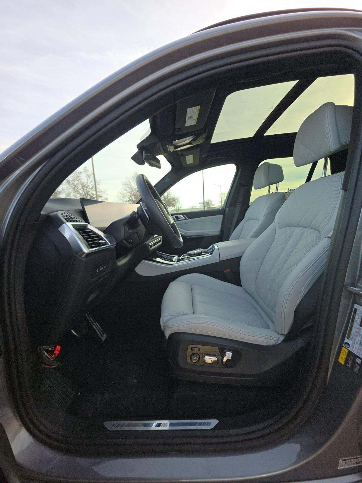 2025 BMW X5 xDrive50e AWD