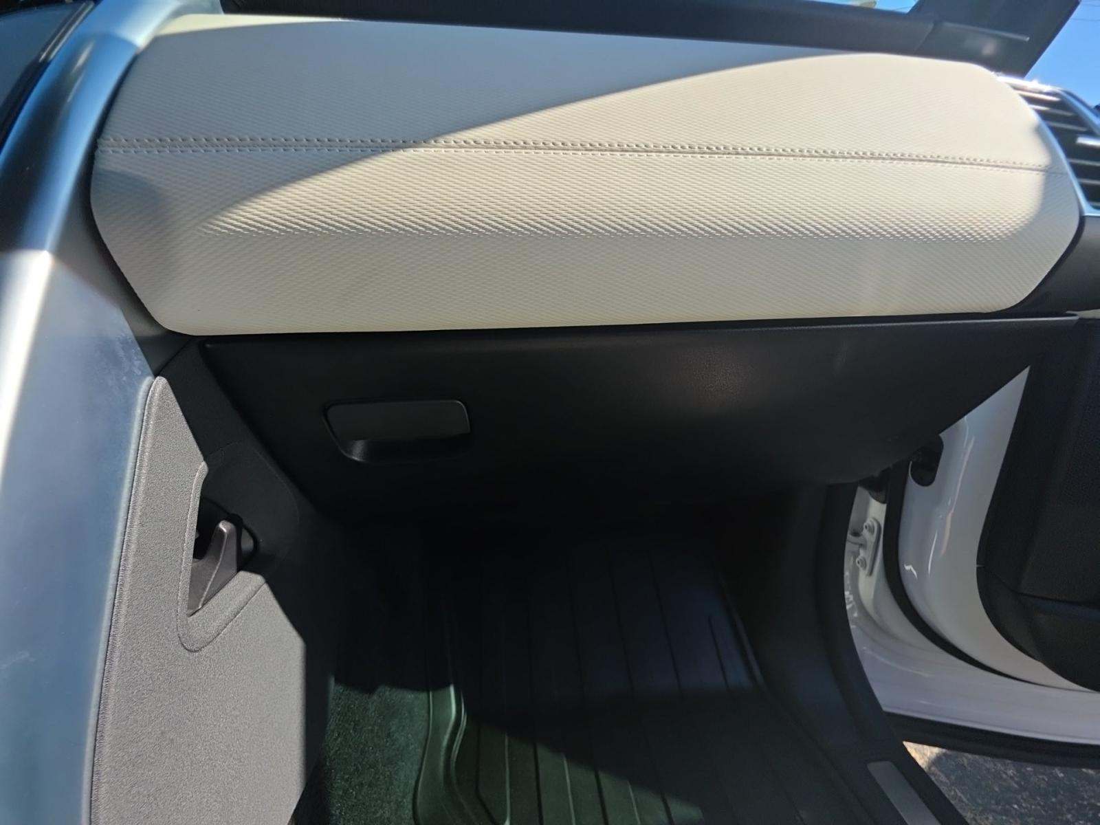 2023 Land Rover Discovery Metropolitan Edition AWD