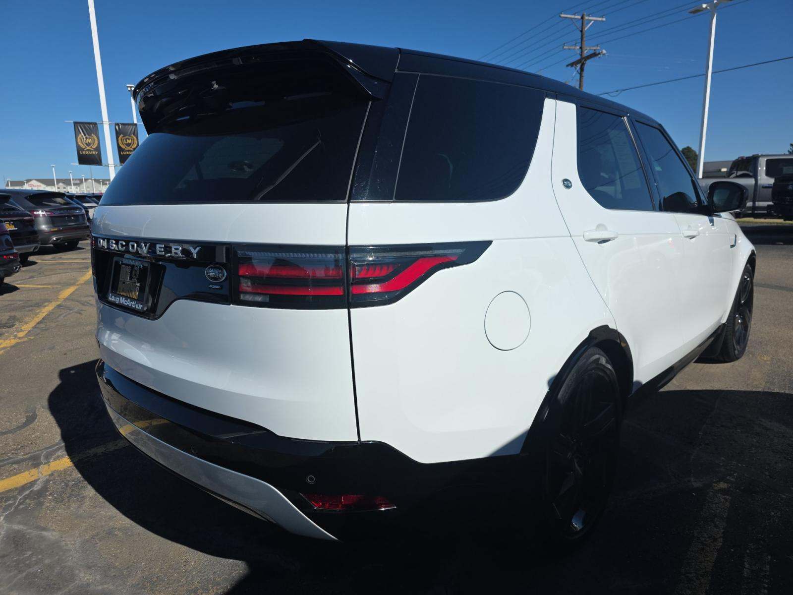 2023 Land Rover Discovery Metropolitan Edition AWD
