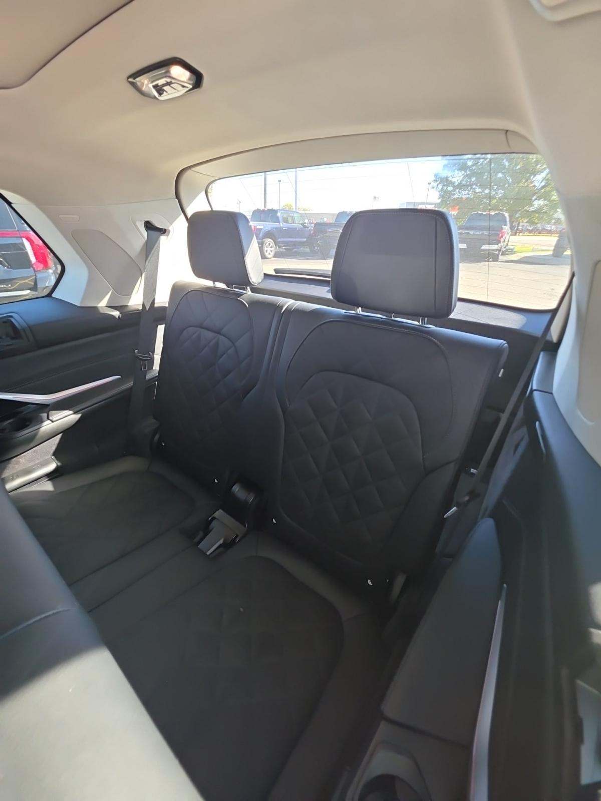 2024 BMW X7 xDrive40i AWD