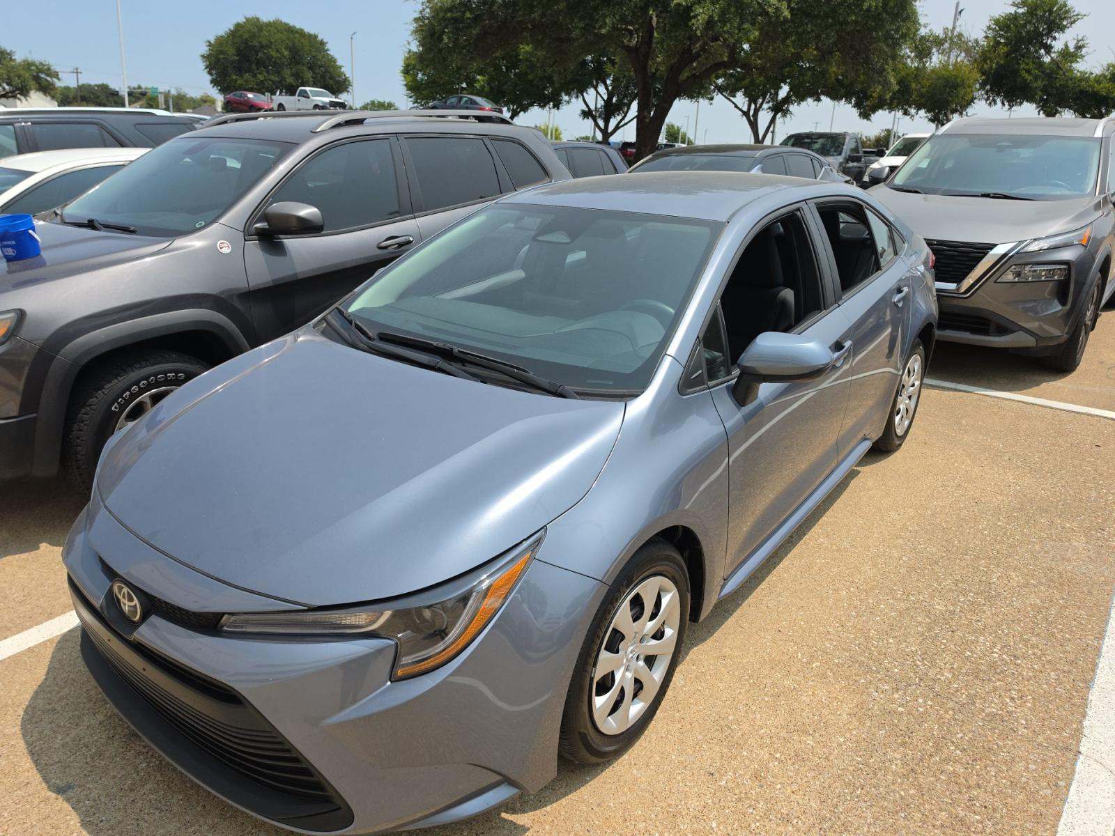 2025 Toyota Corolla LE FWD