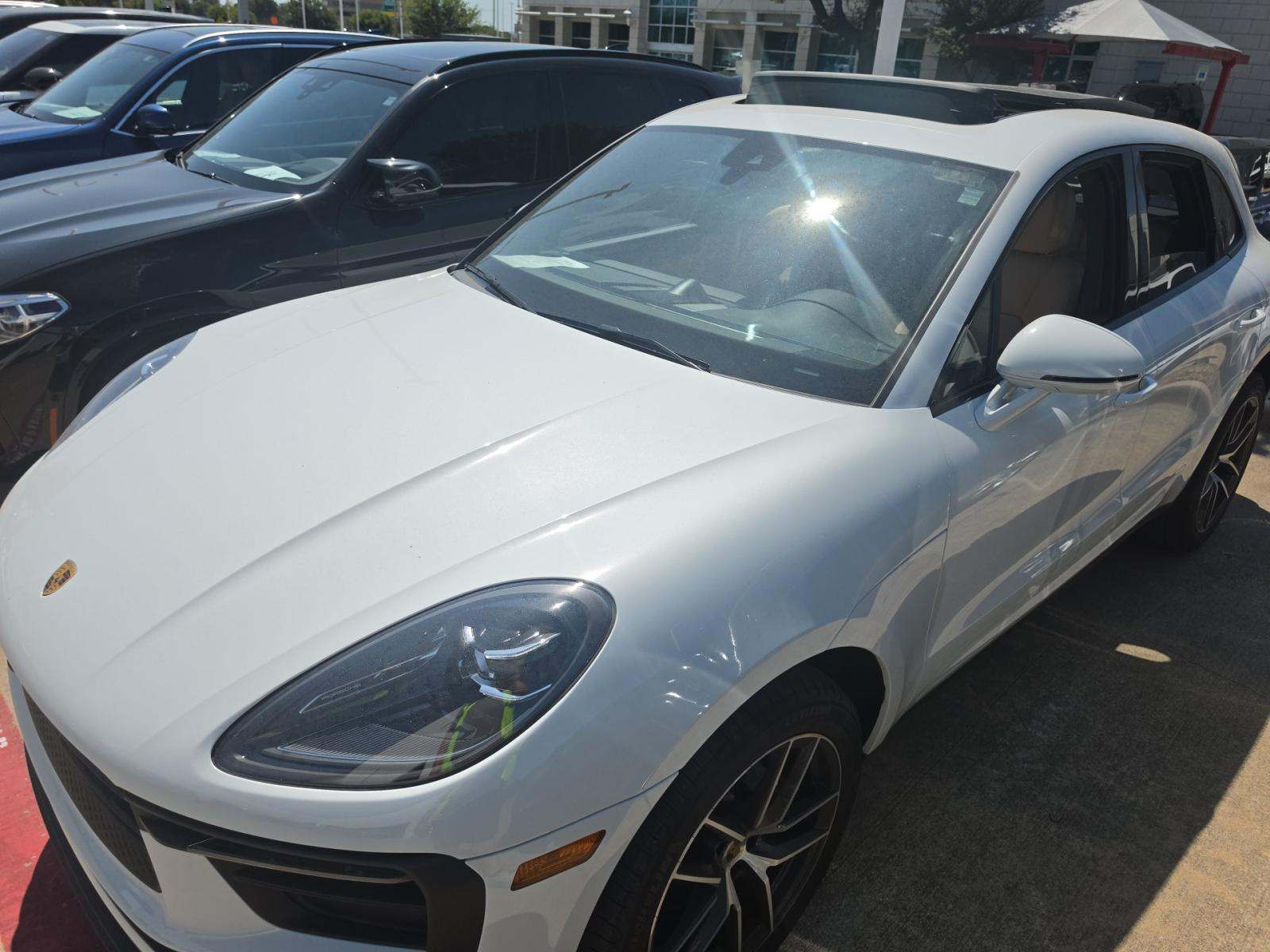 2024 Porsche Macan Base AWD