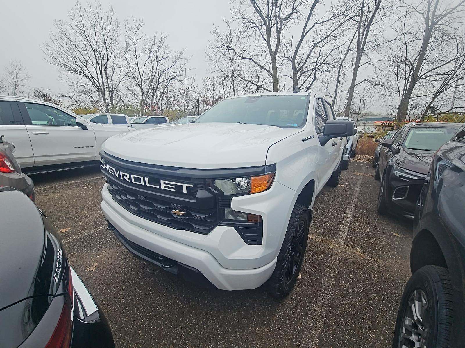 2023 Chevrolet Silverado 1500 Custom AWD