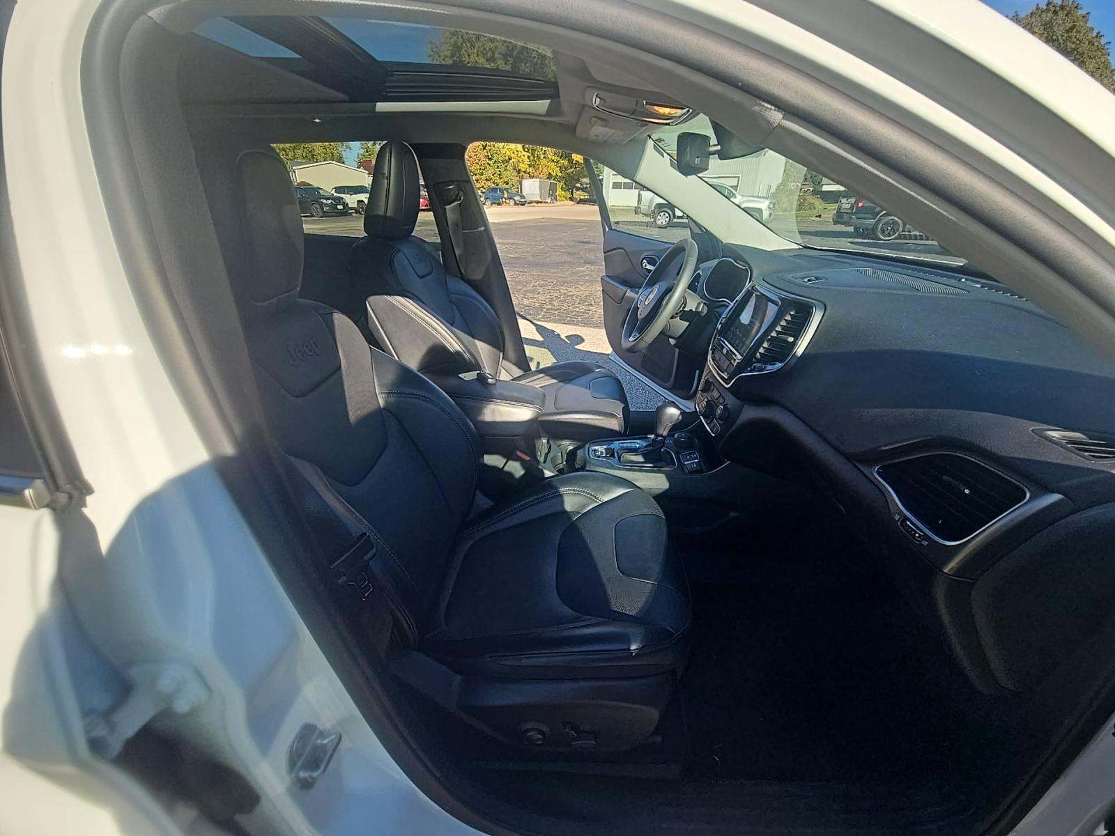 2022 Jeep Cherokee Limited AWD