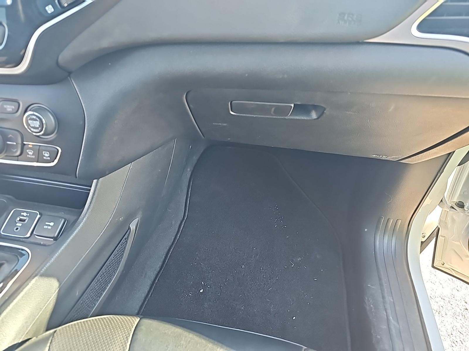 2022 Jeep Cherokee Limited AWD