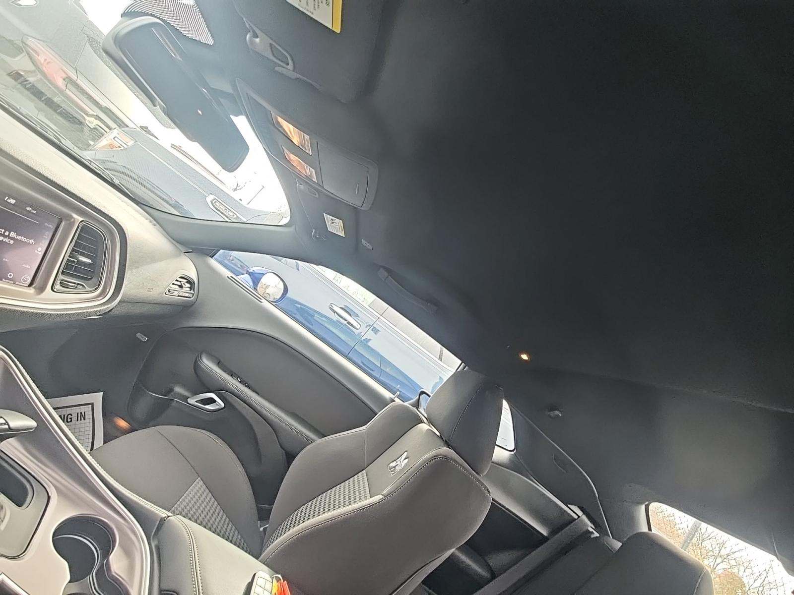 2022 Dodge Challenger R/T Scat Pack RWD