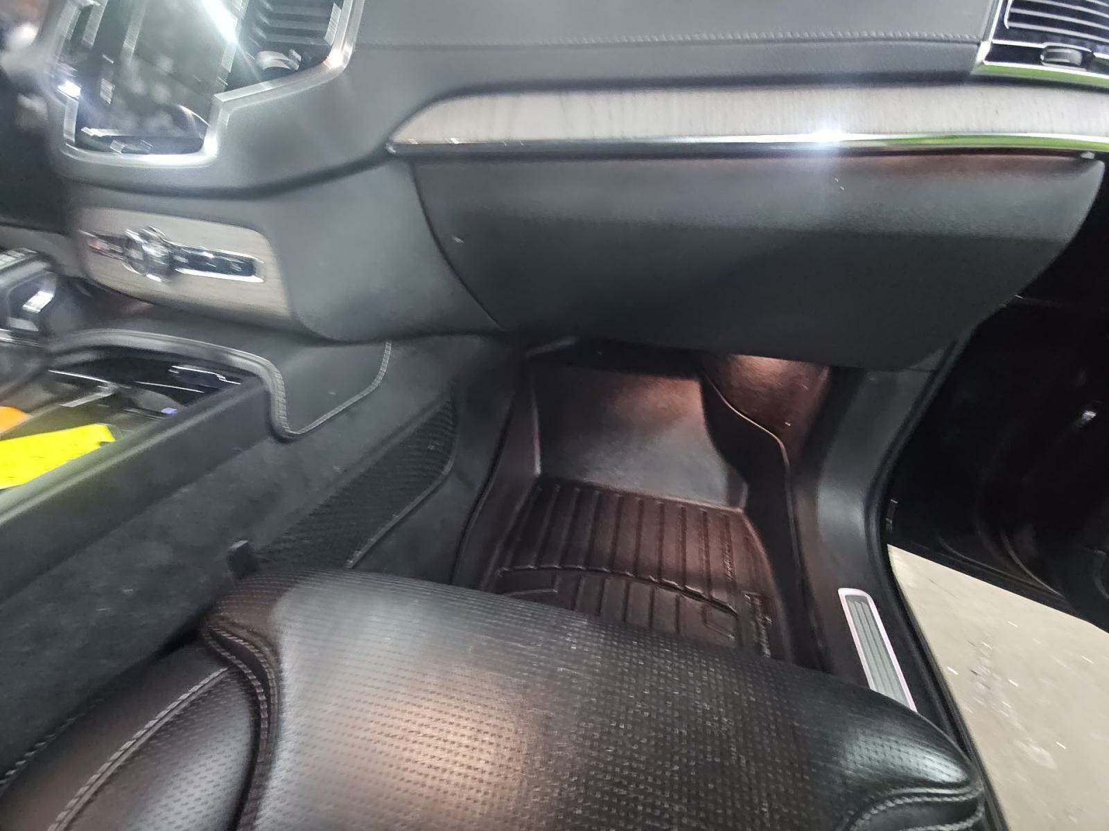 2021 Volvo XC90 T6 Inscription AWD