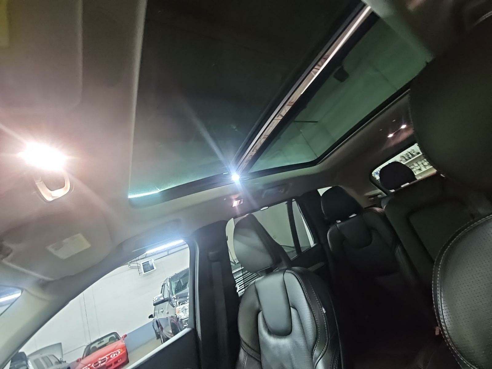 2021 Volvo XC90 T6 Inscription AWD