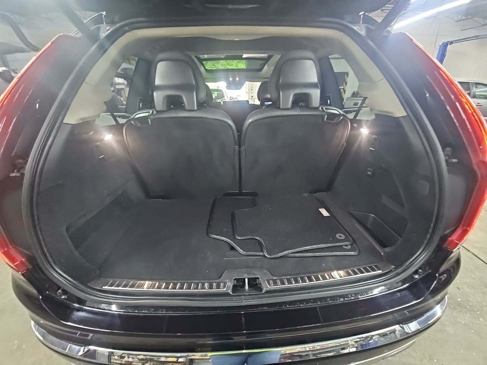 2021 Volvo XC90 T6 Inscription AWD