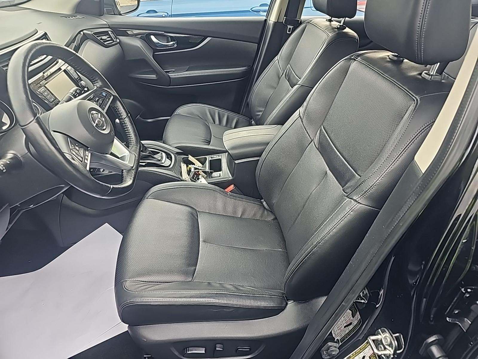 2022 Nissan Rogue Sport SL FWD