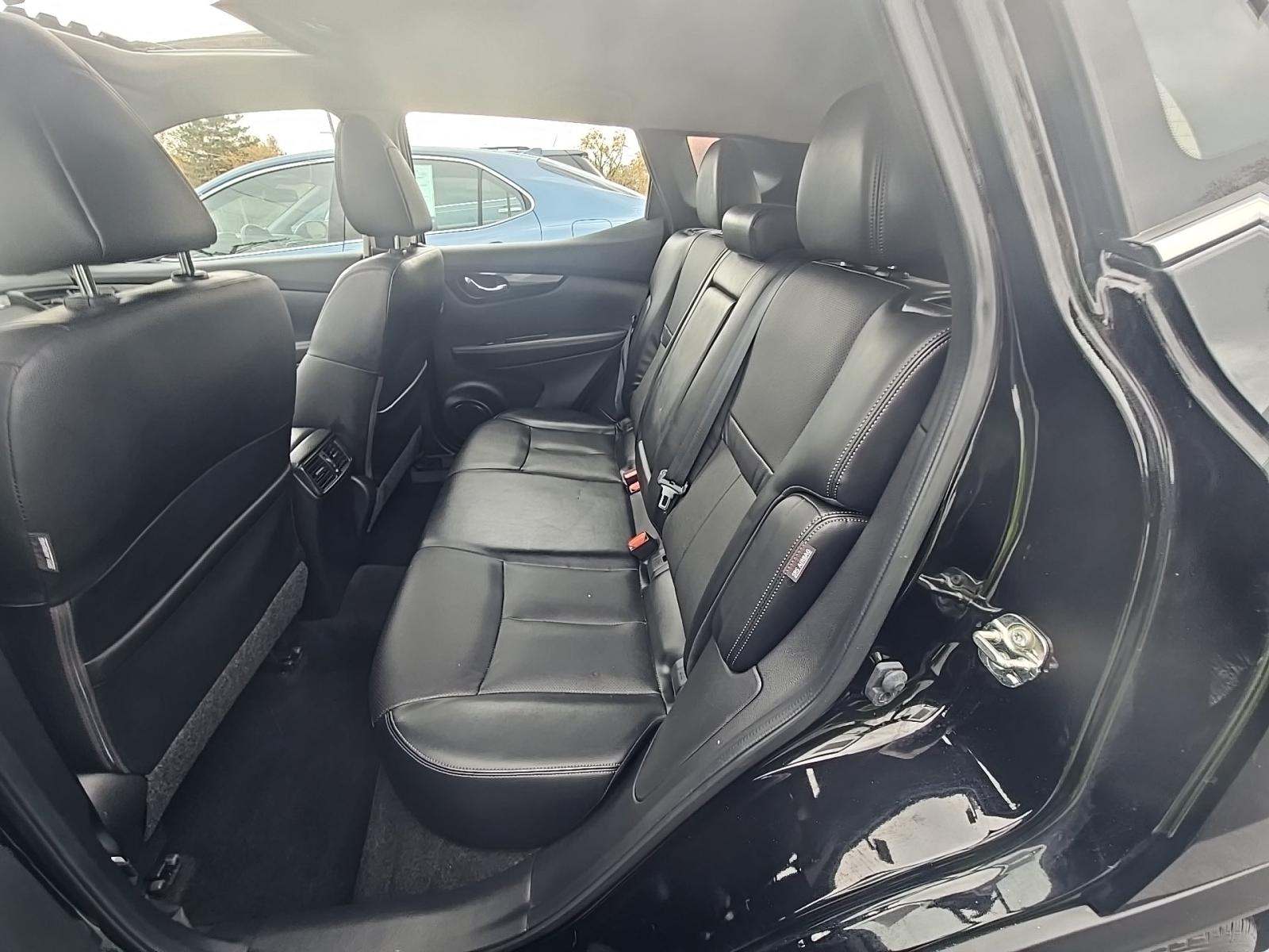 2022 Nissan Rogue Sport SL FWD