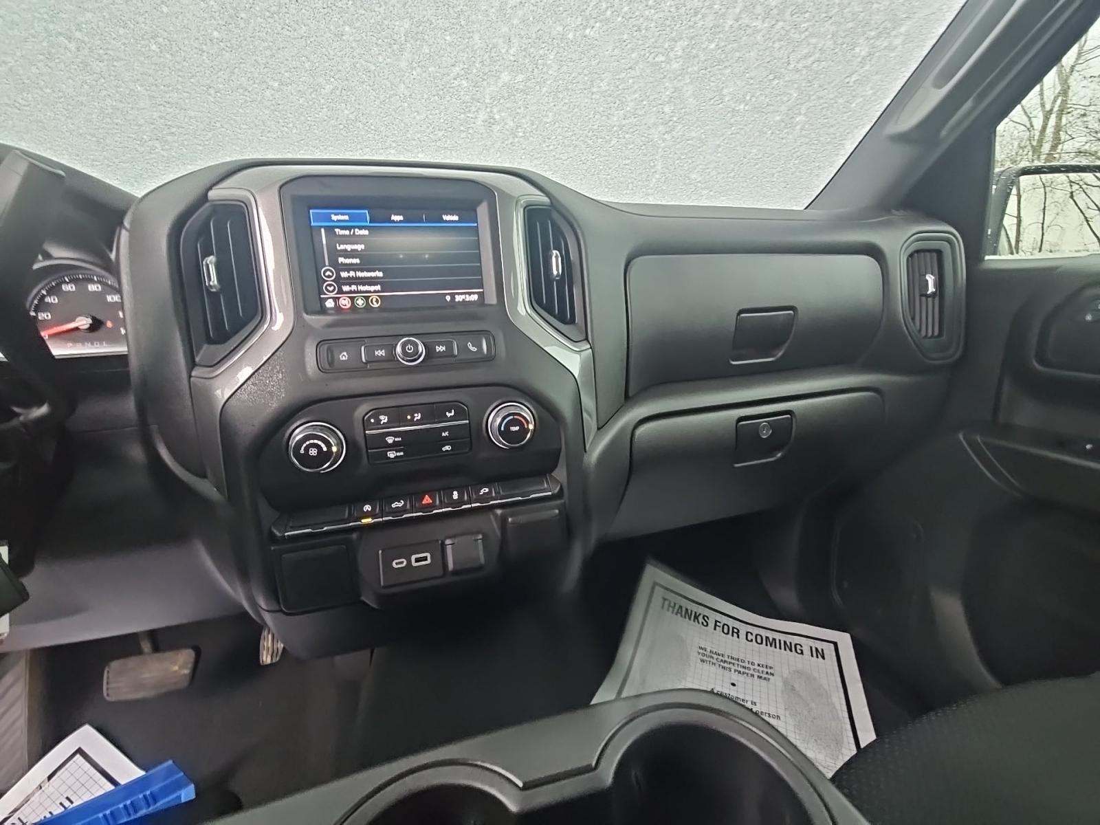 2021 Chevrolet Silverado 1500 Custom AWD