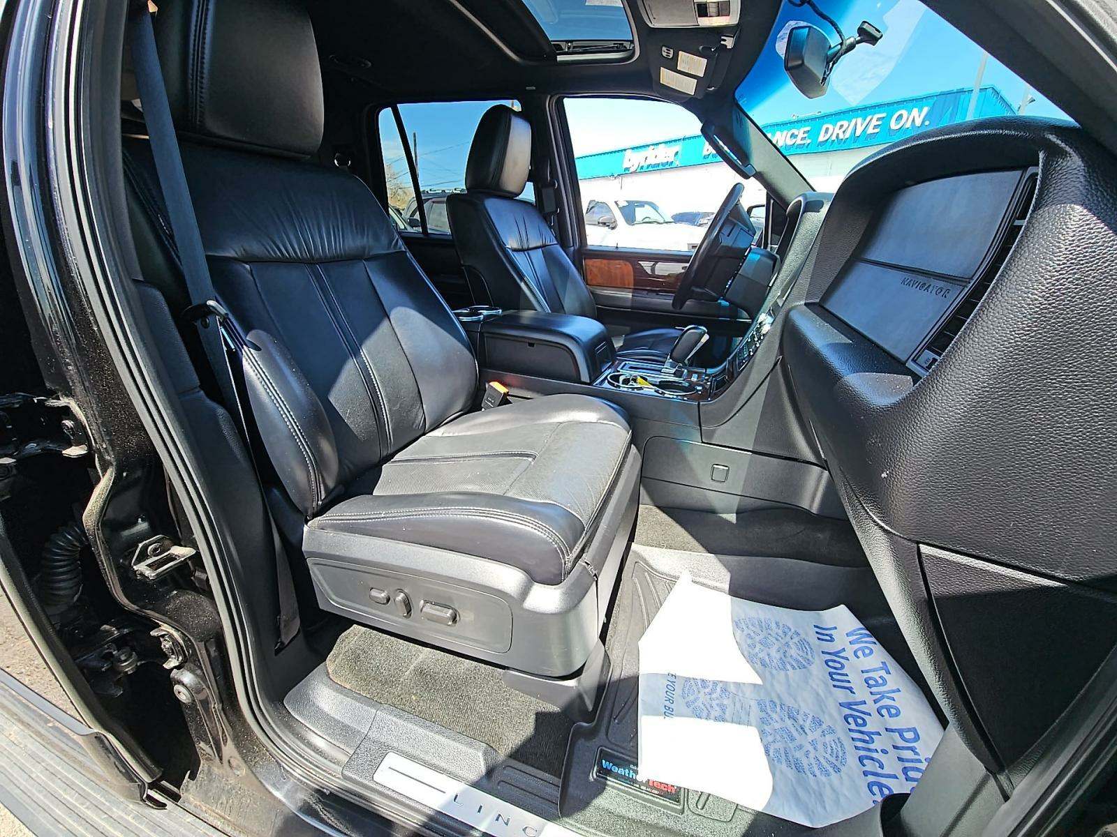 2017 Lincoln Navigator L Select AWD