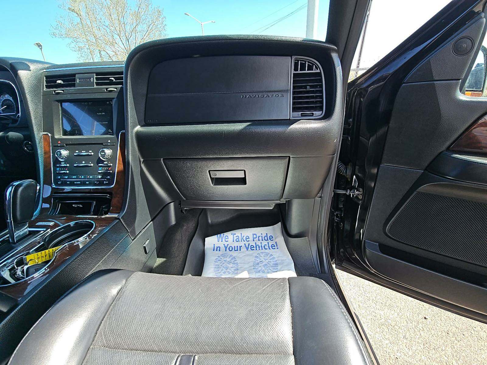 2017 Lincoln Navigator L Select AWD