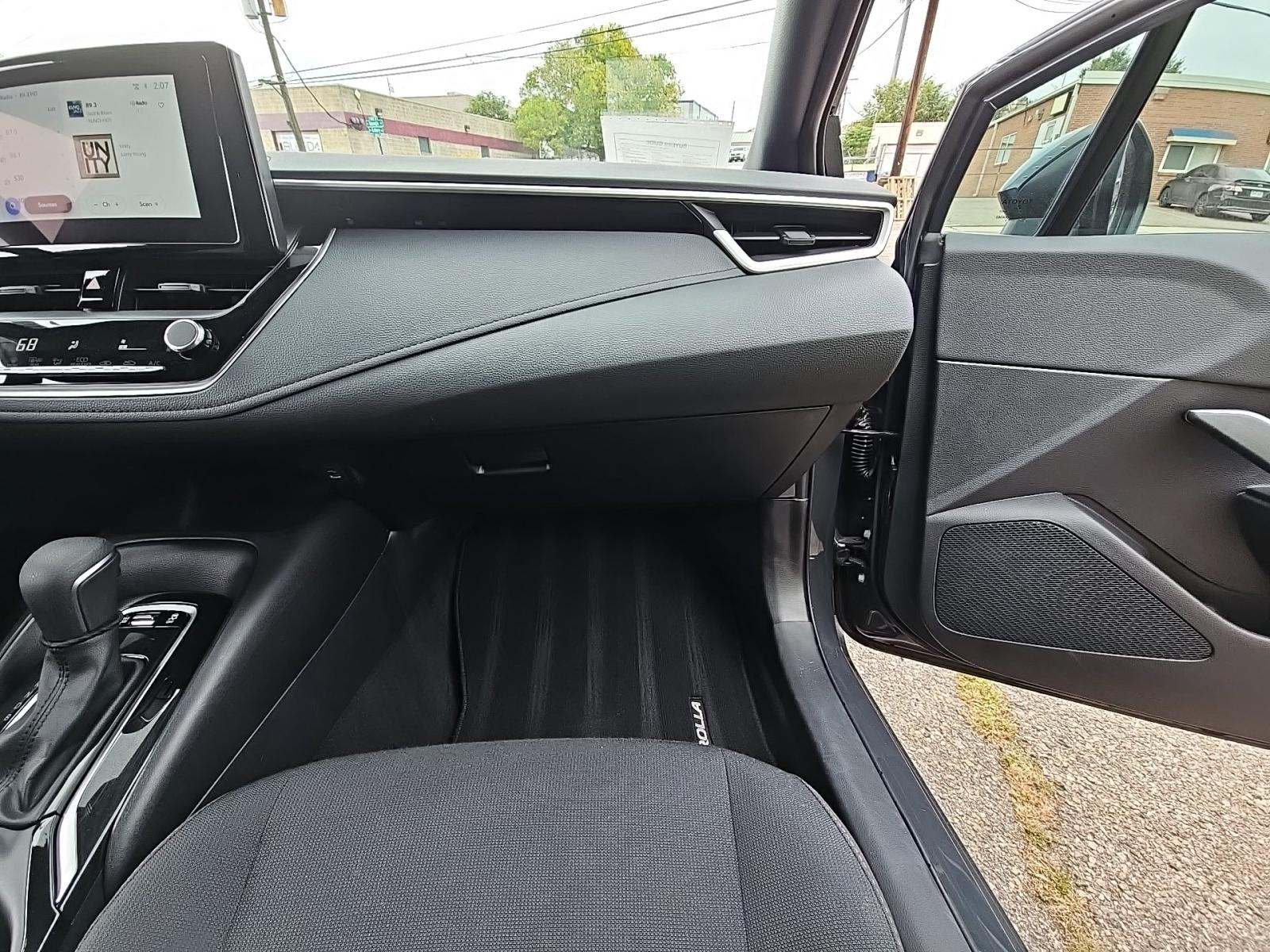 2025 Toyota Corolla SE FWD