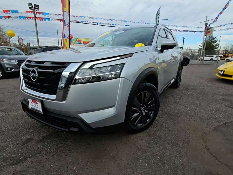 2022 Nissan Pathfinder SV AWD