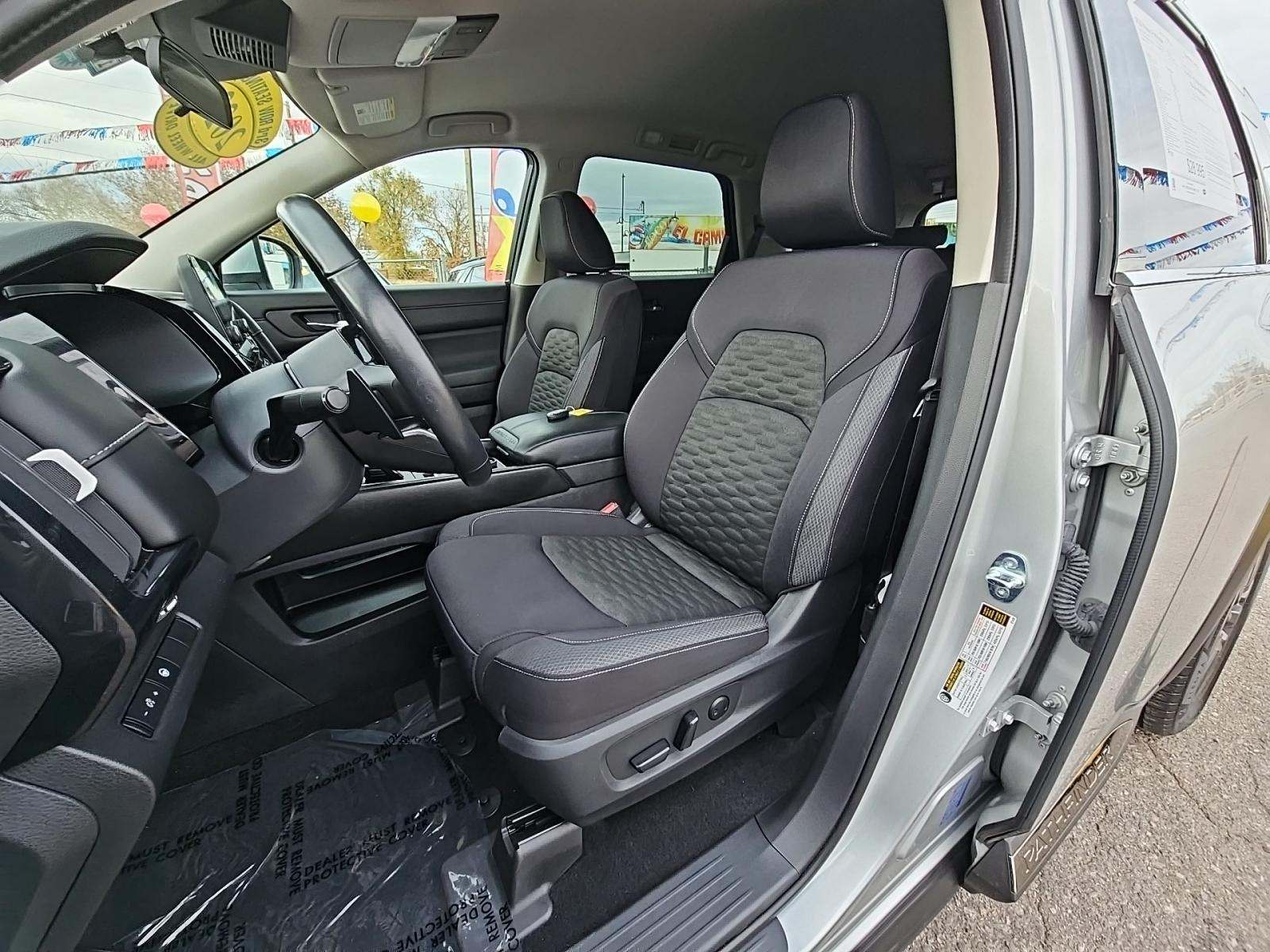 2022 Nissan Pathfinder SV AWD