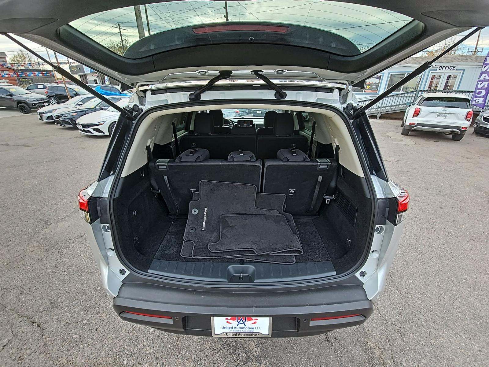 2022 Nissan Pathfinder SV AWD