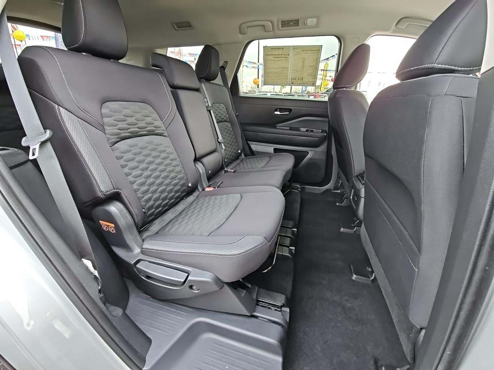 2022 Nissan Pathfinder SV AWD