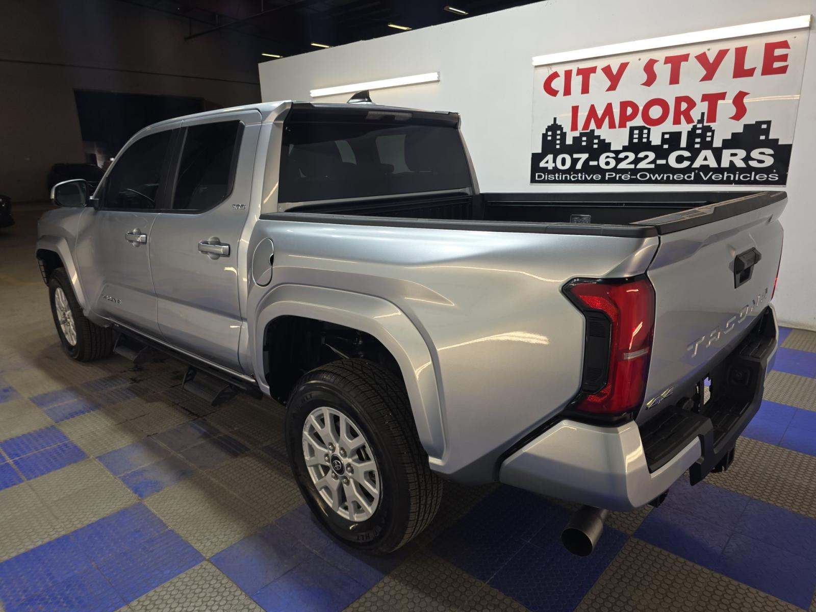 2026 Toyota Tacoma SR5 AWD