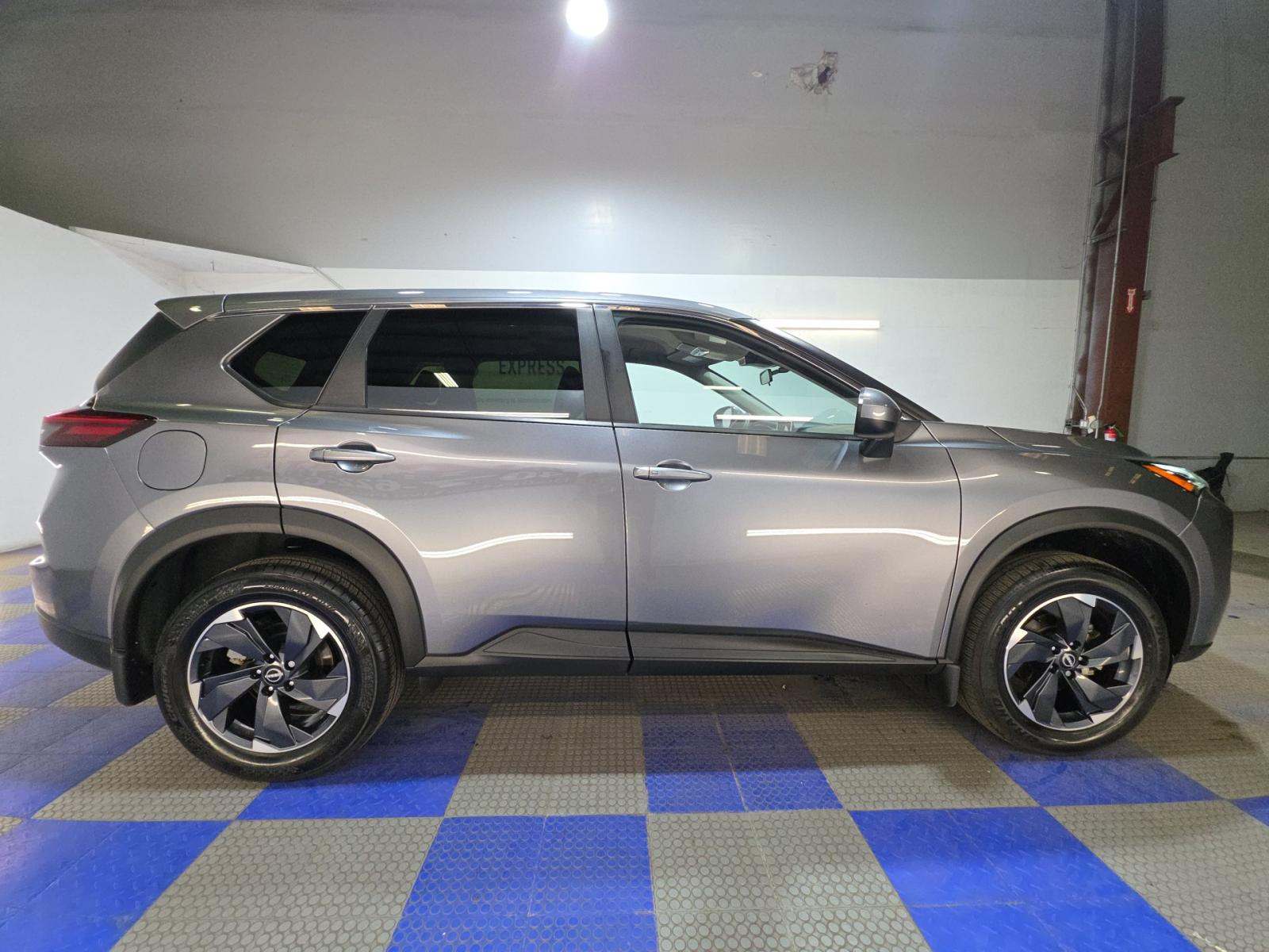 2025 Nissan Rogue SV FWD