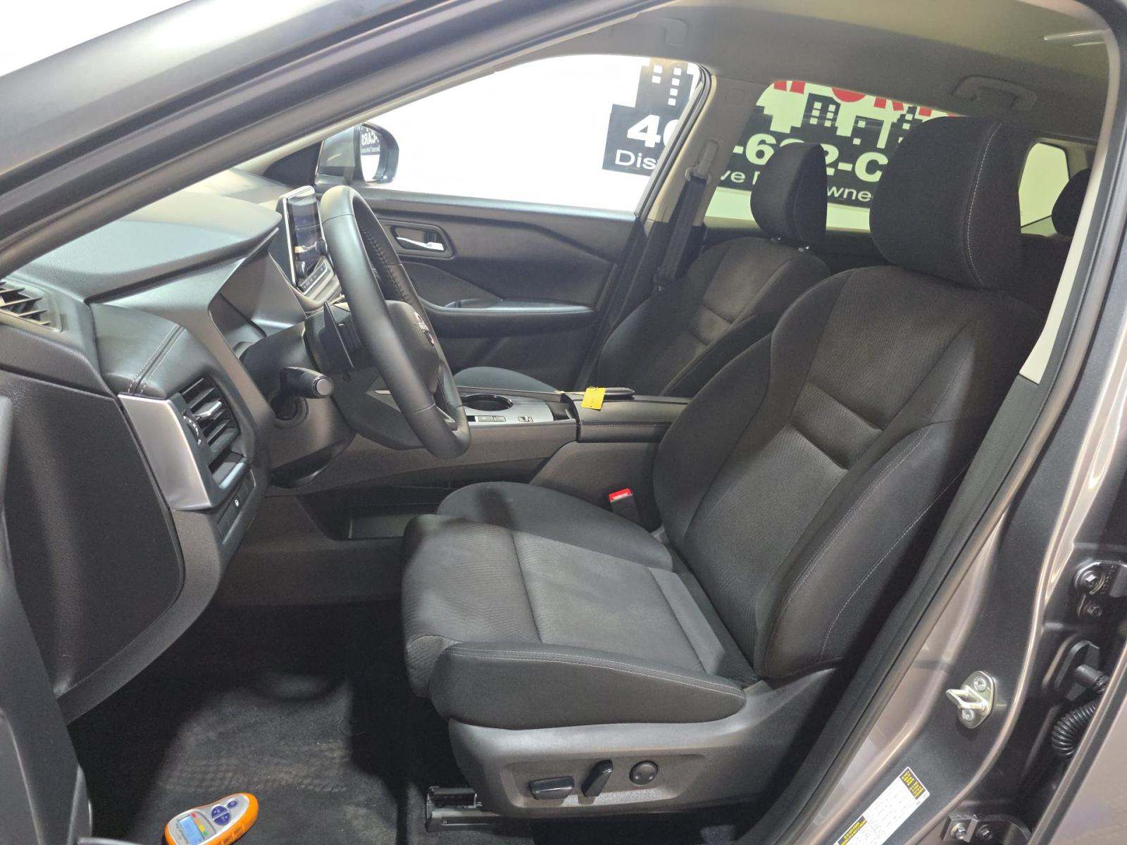 2025 Nissan Rogue SV FWD