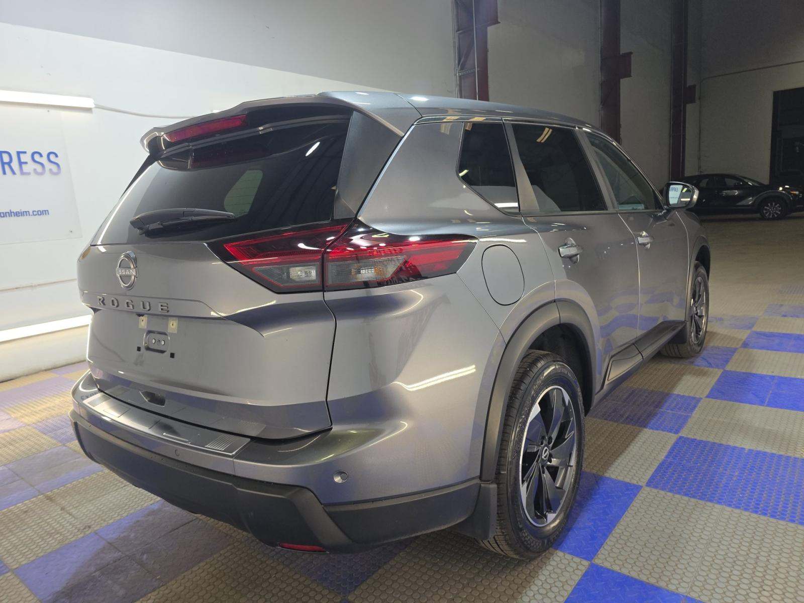 2025 Nissan Rogue SV FWD