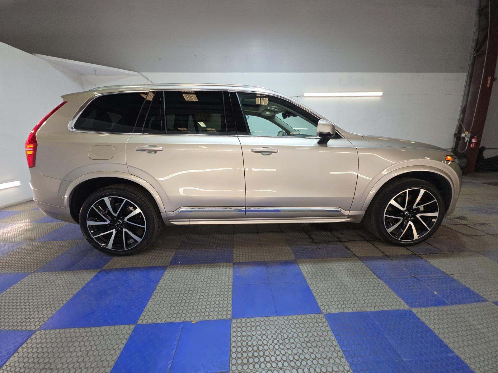 2024 Volvo XC90 B5 Plus AWD