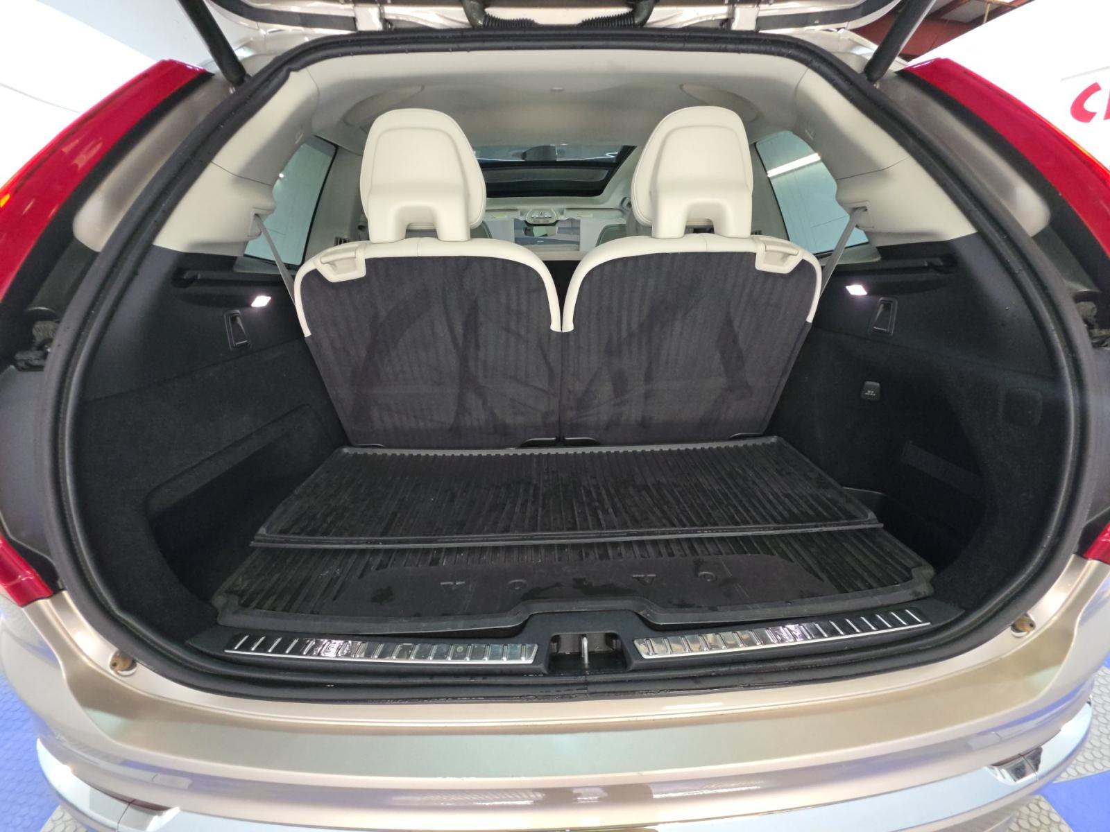 2024 Volvo XC90 B5 Plus AWD