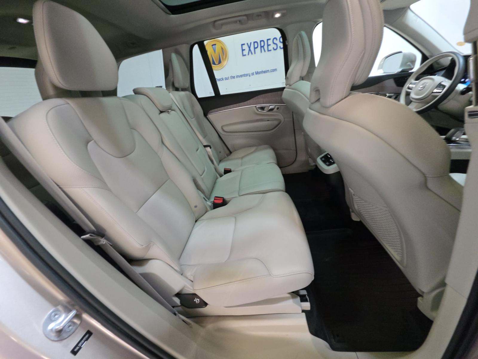 2024 Volvo XC90 B5 Plus AWD