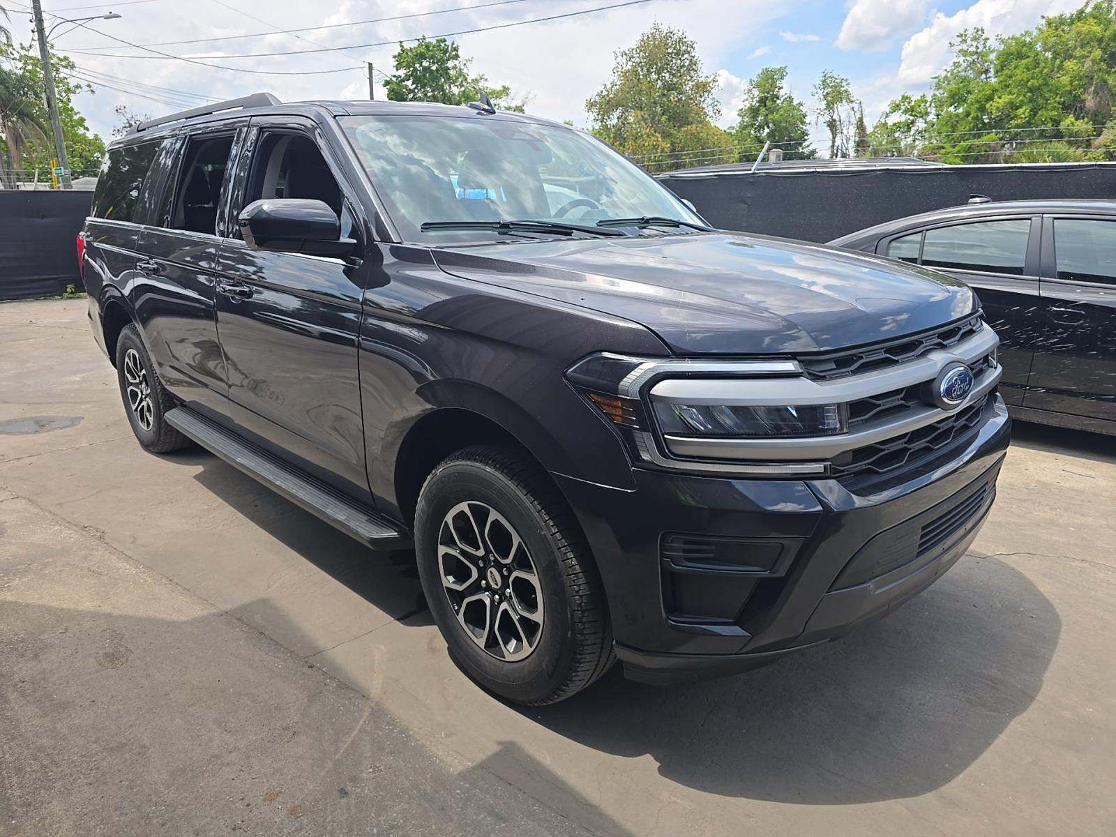 FORD EXPEDITION MAX - 4
