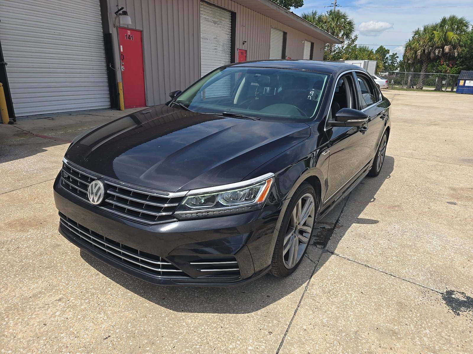 2017 Volkswagen Passat 1.8T R-Line FWD