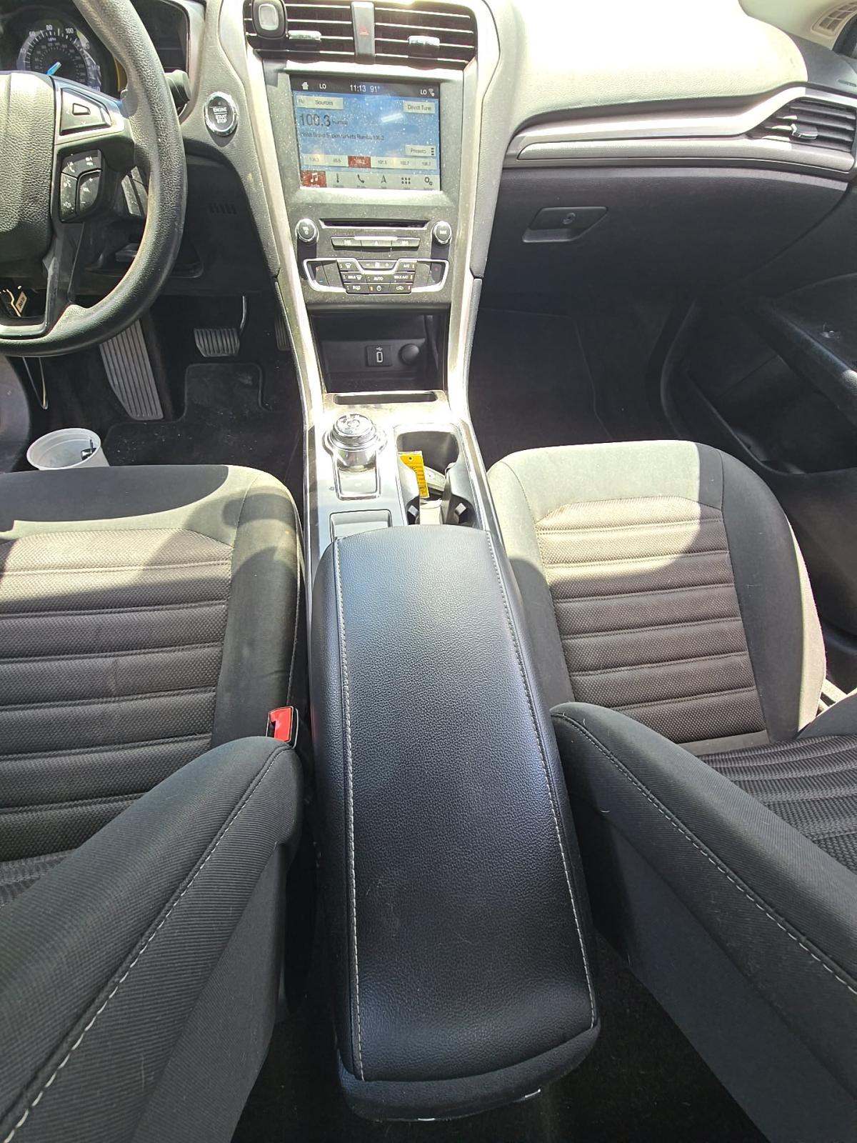 FORD FUSION - 10
