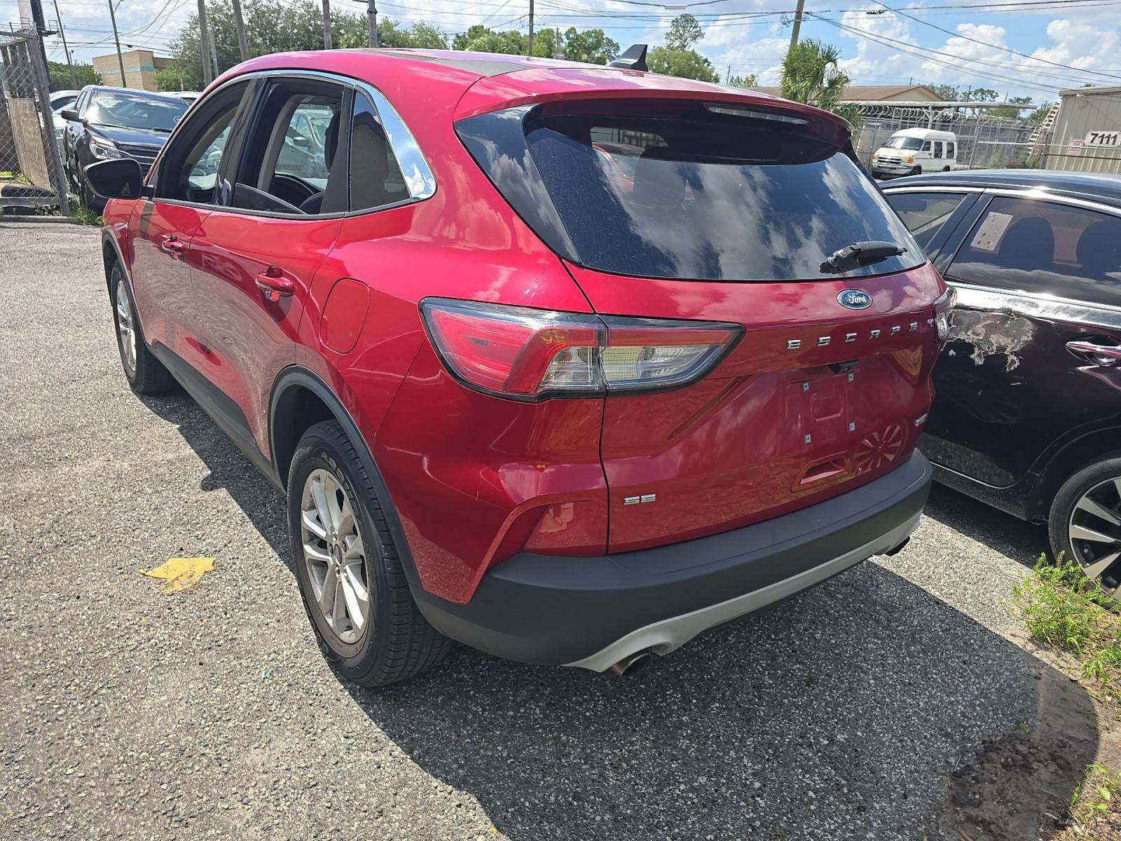 FORD ESCAPE - 2