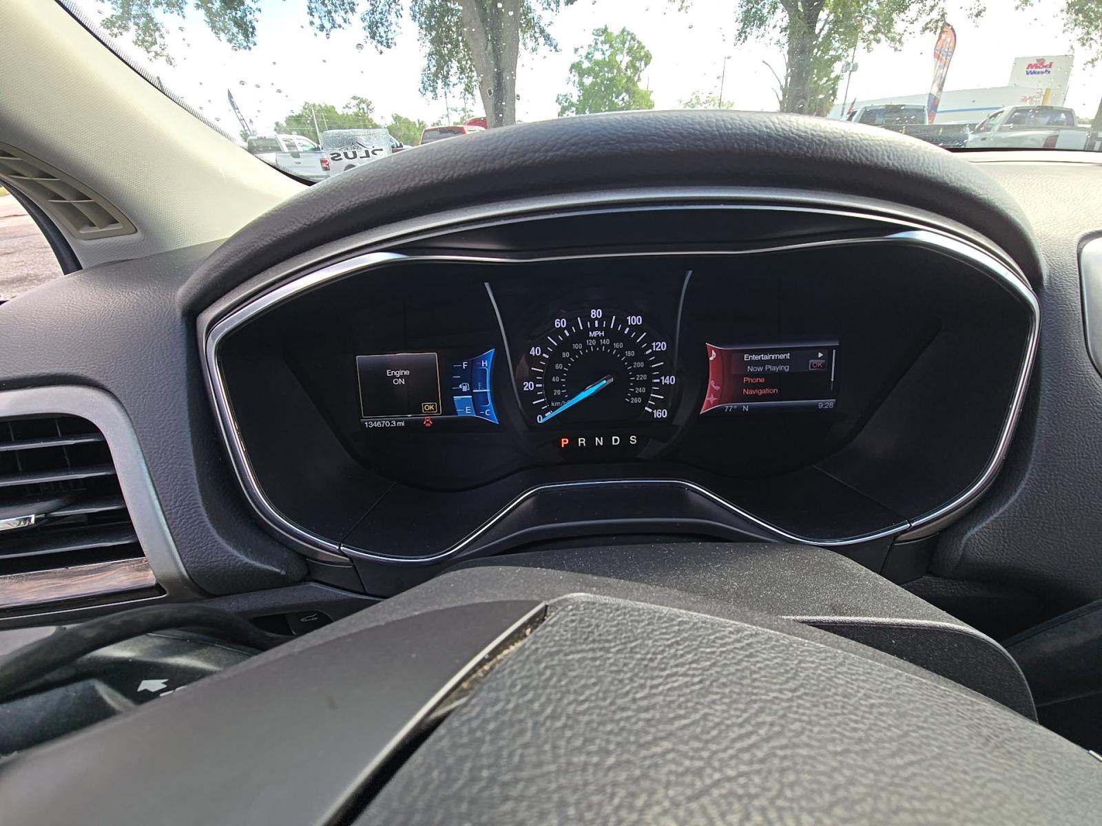 FORD FUSION - 9