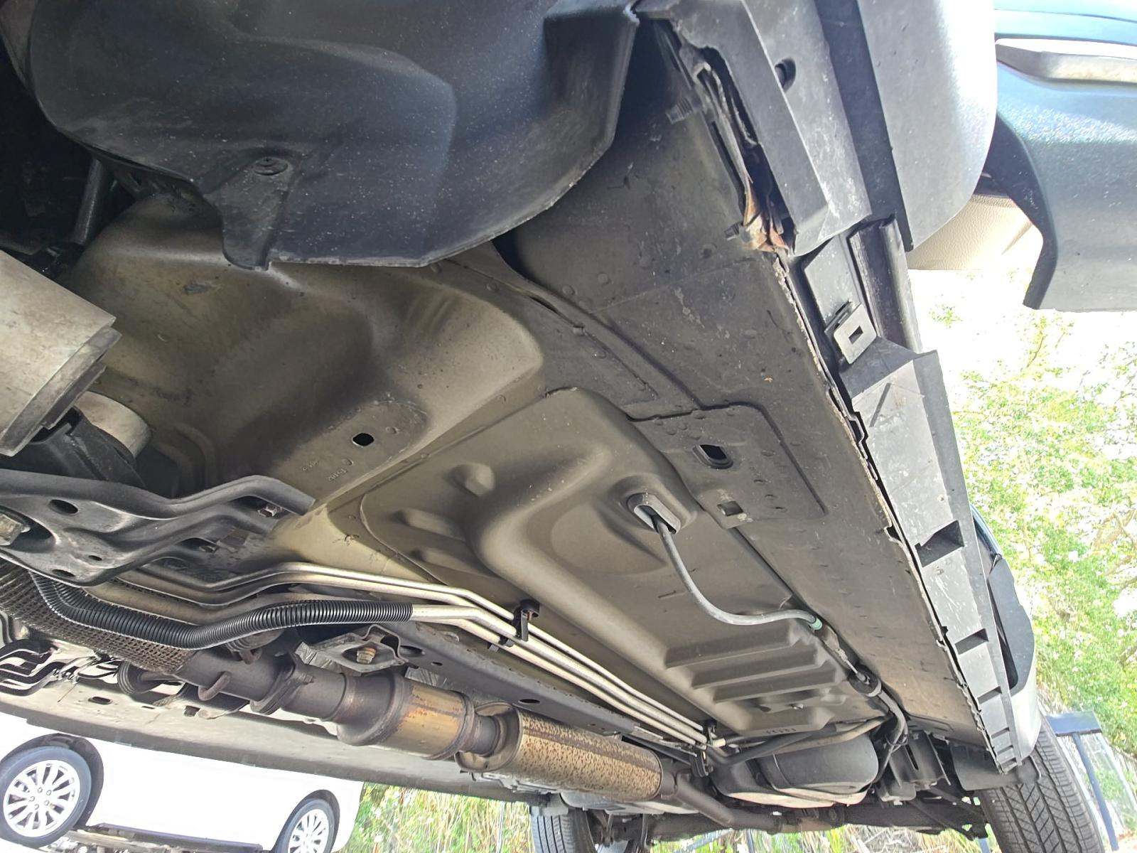 FORD EXPLORER - 7