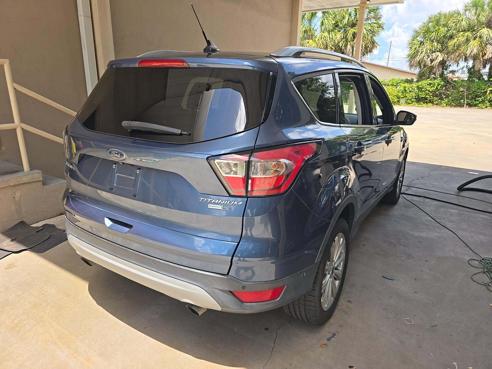 FORD ESCAPE - 3