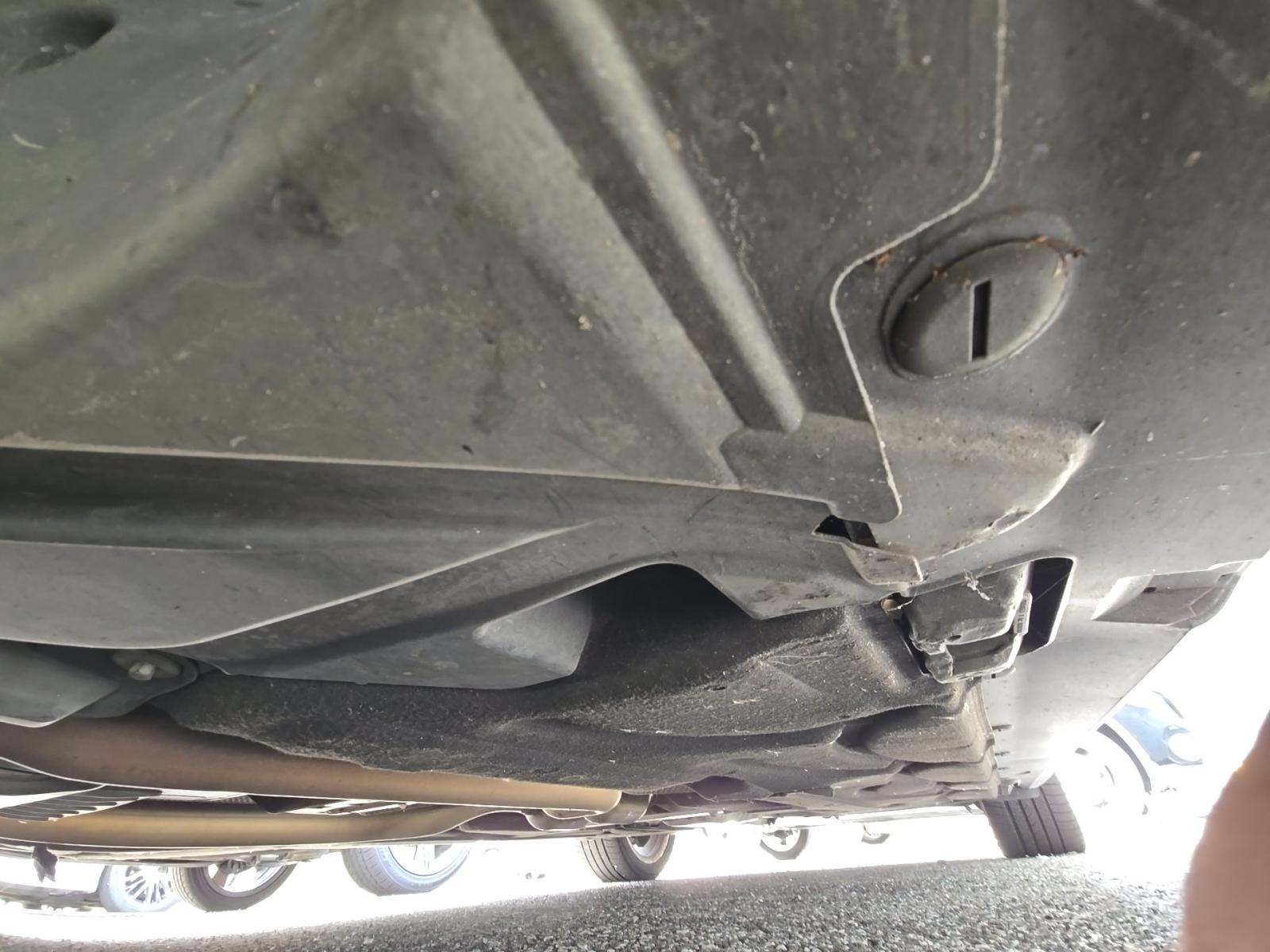 MERCEDES-BENZ E-CLASS - 7