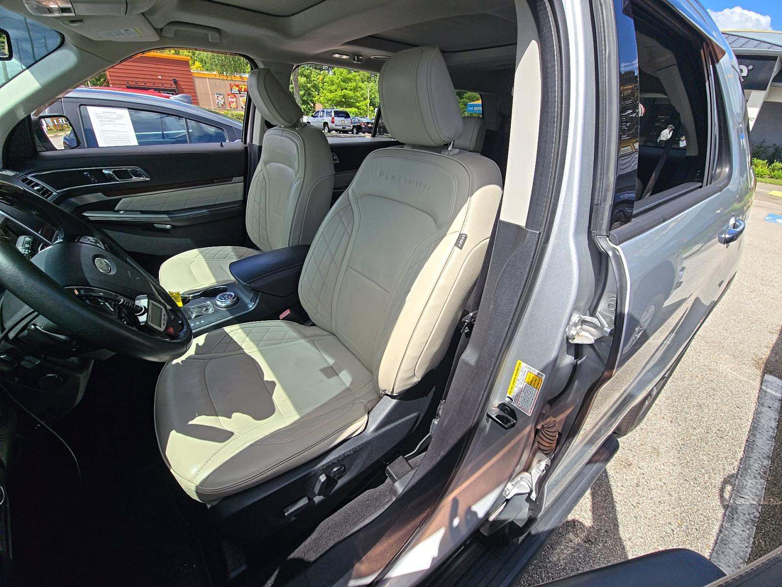 FORD EXPLORER - 6