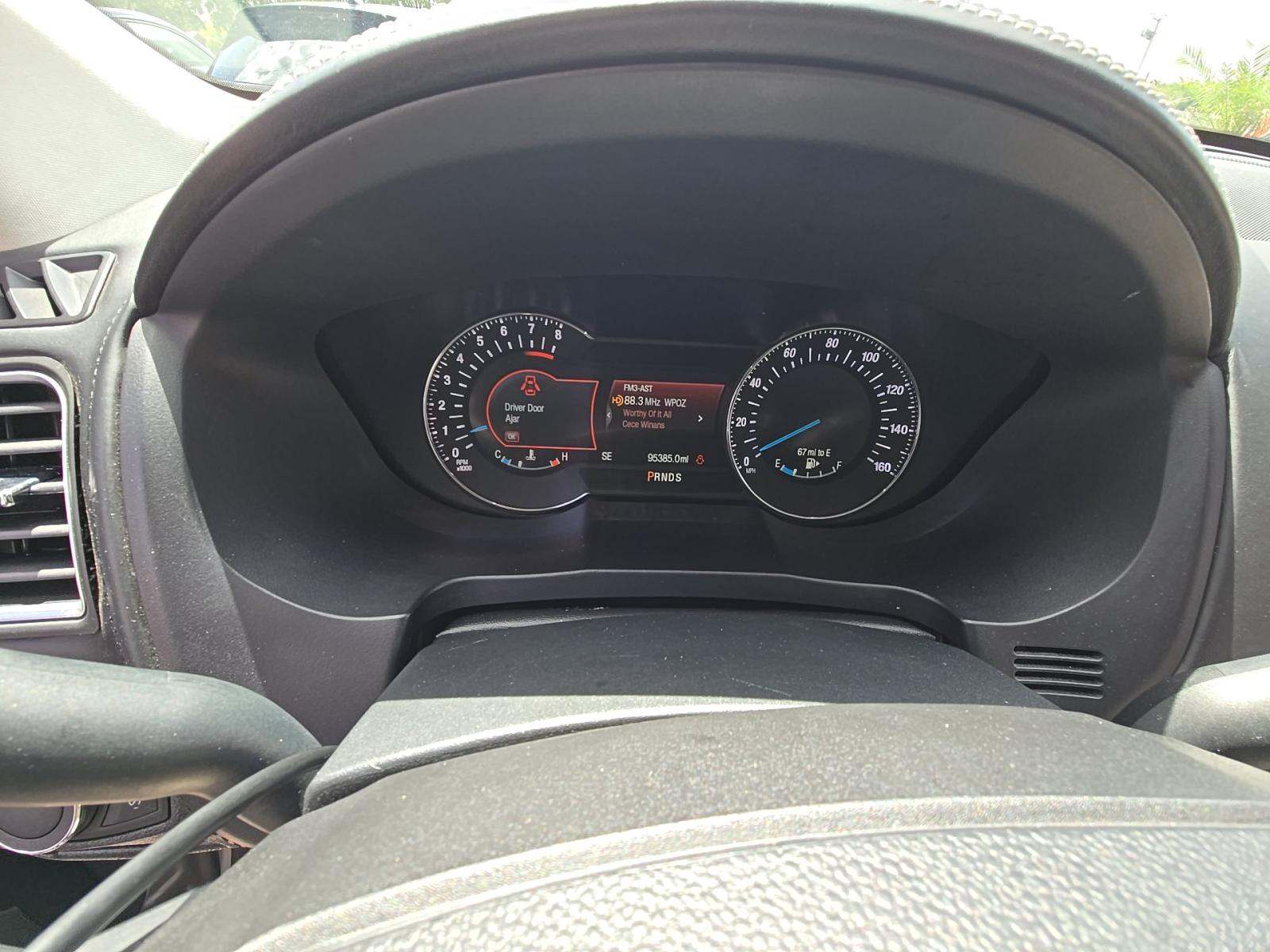 FORD EXPLORER - 9